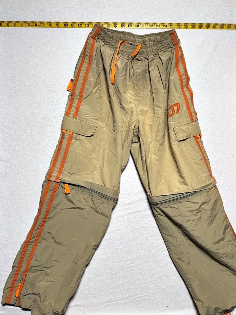 Mossimo Cargo Convertible Pants in Khaki & Orange Size Medium